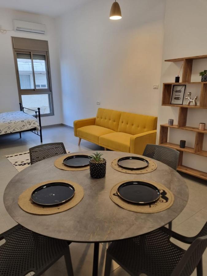 Luxury 2-Room Suite In The Center Of Downtown Haifa Exterior photo